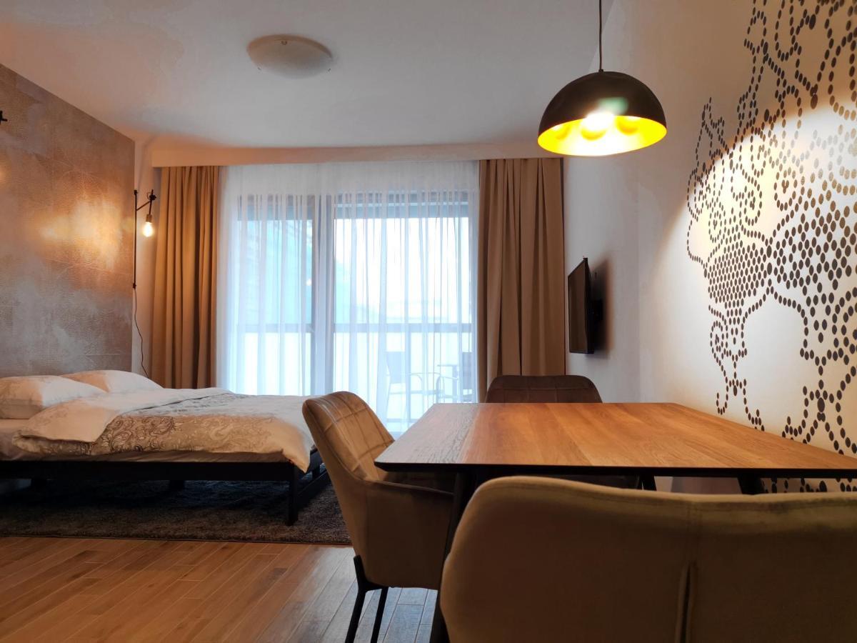 Come&Stay Apartments Wola 바르샤바 외부 사진